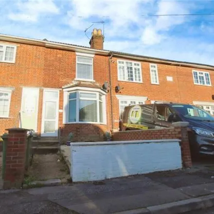 Buy this 3 bed townhouse on 29 Waverley Road in Southampton, SO15 1JF