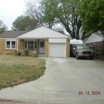 Buy this 3 bed house on 149 Hungerford Avenue in Haysville, KS 67060