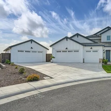 Buy this 5 bed house on Buck Ridge Court in Rocklin, CA 95765