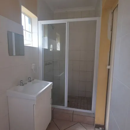 Rent this 2 bed apartment on Montrose Avenue in Johannesburg Ward 100, Randburg