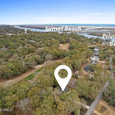 Image 8 - 418 Lakeshore Drive, Sunset Beach, Brunswick County, NC 28468, USA - House for sale
