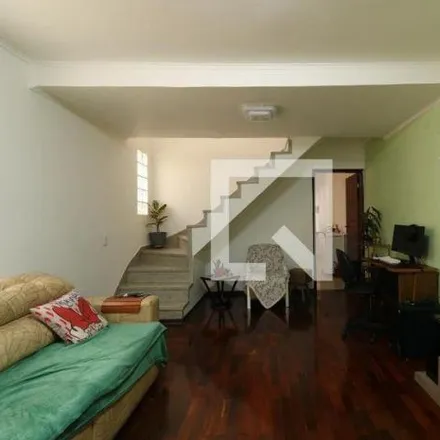 Buy this 3 bed house on Rua Cristóvão Colombo in Vila América, Santo André - SP