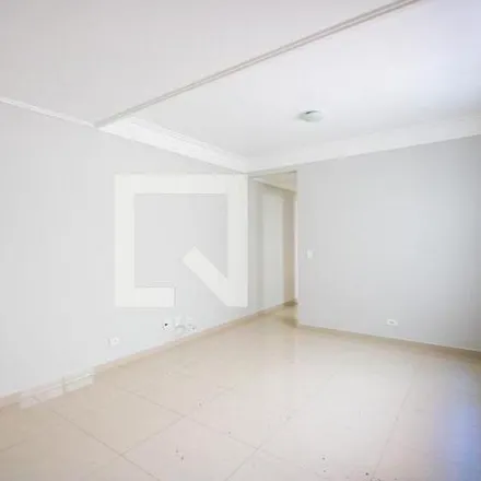 Rent this 3 bed apartment on Rua Visconde de Mauá in Vila Assunção, Santo André - SP