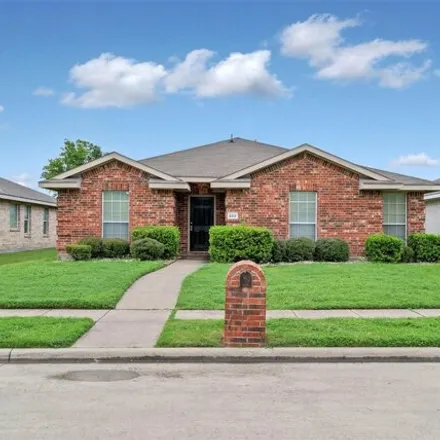 Buy this 4 bed house on 830 Horseshoe Court in DeSoto, TX 75115