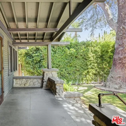 Image 5 - 637 North Mariposa Avenue, Los Angeles, CA 90004, USA - House for sale