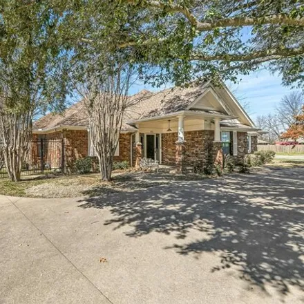 Image 4 - 111 Westmeadow Drive, Cleburne, TX 76033, USA - House for sale