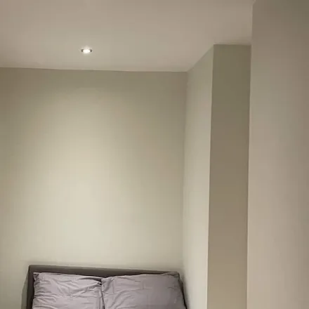 Rent this 1 bed apartment on London in W10 5LZ, United Kingdom
