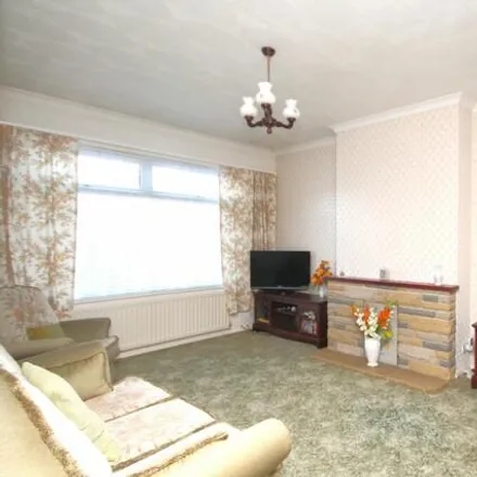 Image 4 - Lealholme Grove, Stockton-on-Tees, TS19 7BE, United Kingdom - House for sale