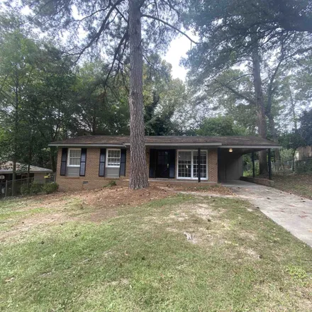 Buy this 3 bed house on 3360 Thunderbird Road in Lake Arrowhead, Macon