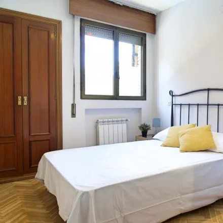 Rent this 5 bed room on Madrid in Calle Isla Malaita, 7