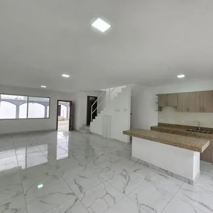Buy this 3 bed house on 2° Pasaje 45 NO in 090902, Guayaquil