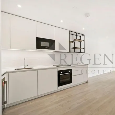 Rent this 2 bed apartment on Beresford Avenue in London, HA0 1PX