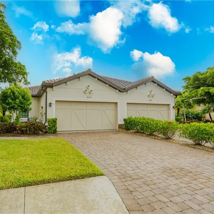 Buy this 2 bed townhouse on 8256 Varenna Drive in Sarasota County, FL 34231