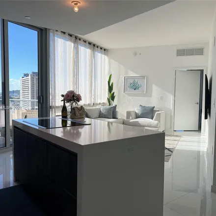 Image 5 - Northeast 1st Avenue, Miami, FL 33132, USA - Apartment for rent