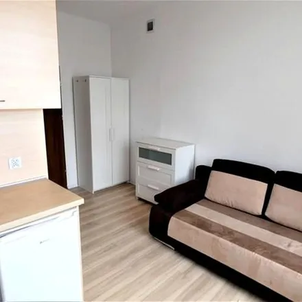 Image 5 - Tomasza Wilsona 66, 42-202 Częstochowa, Poland - Apartment for rent