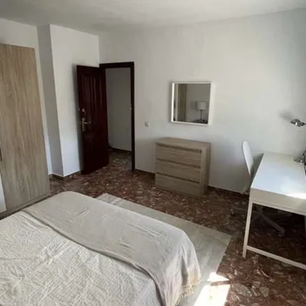 Rent this 4 bed apartment on Instituto de Educación Secundaria Guadalmedina in Avenida de la Palmilla, 12