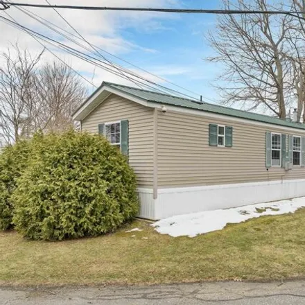 Image 2 - 21 Chestnut Rd, North Hampton, New Hampshire, 03862 - Apartment for sale