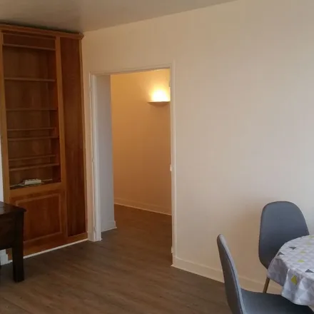 Rent this 3 bed apartment on 9 Avenue du Raincy in 93250 Villemomble, France