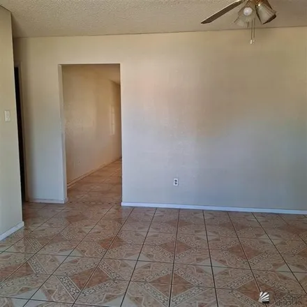 Image 2 - 8884 East 38th Lane, Yuma, AZ 85365, USA - House for rent