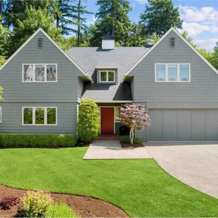 Buy this 5 bed house on 4204 Southwest 64th Court in Portland, OR 97221