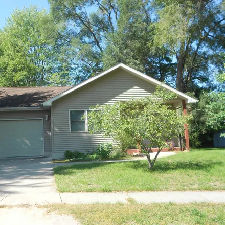 Buy this 3 bed house on 1109 Montrose Street in Midland, MI 48640