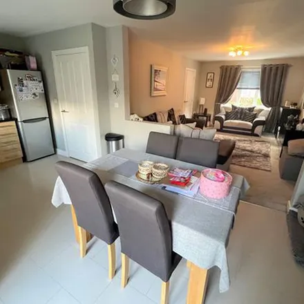 Rent this 3 bed townhouse on 54 St Giles' Avenue in Grimsby, DN33 2HD