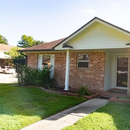 Buy this 2 bed house on 3878 Laura Leigh Dr in Friendswood, Texas