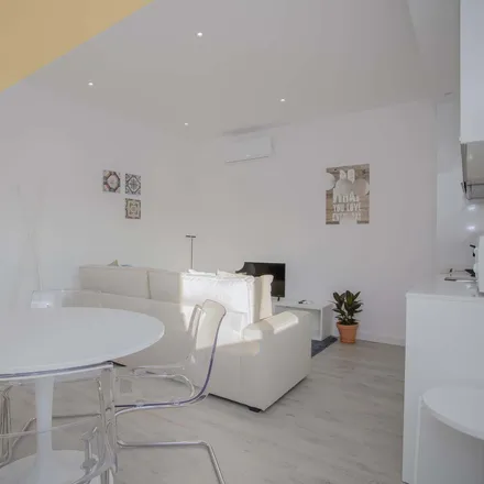 Rent this 1 bed apartment on Galeria Comercial Bessa-Leite in Rua da Venezuela, 4150-744 Porto