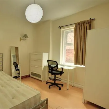 Image 6 - Buston Terrace, Newcastle upon Tyne, NE2 2JL, United Kingdom - Apartment for rent