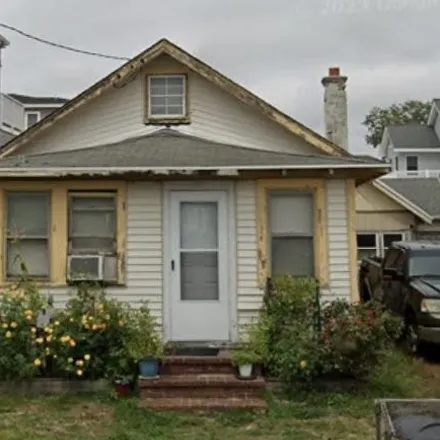 Buy this studio house on 2149 Central Avenue in Ship Bottom, Ocean County