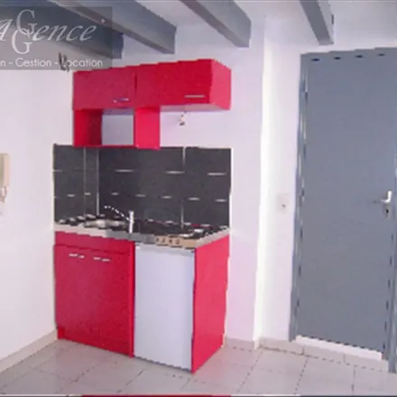 Rent this 2 bed apartment on 1 Place des Arènes in 30000 Nîmes, France
