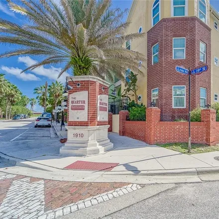 Buy this 1 bed condo on Palm Avenue @ 19th Street in East Palm Avenue, Tampa