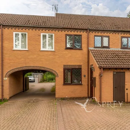 Rent this 2 bed townhouse on Willow Close in Uppingham, LE15 9RD