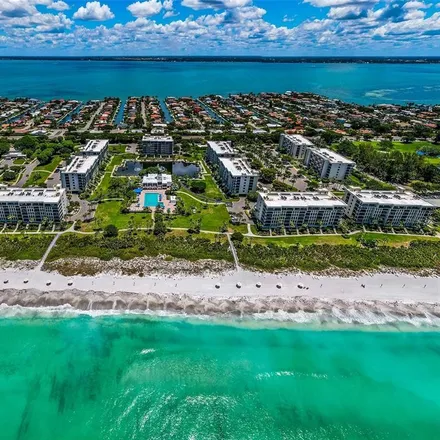 Buy this 2 bed condo on 1045 Gulf of Mexico Drive in Longboat Key, Sarasota County