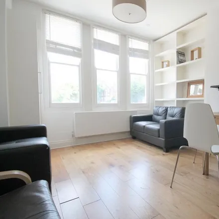 Rent this 2 bed apartment on Rathcoole Gardens in London, N8 9NE