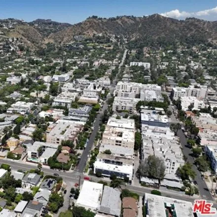 Image 3 - 7545 Hampton Avenue, West Hollywood, CA 90046, USA - House for sale