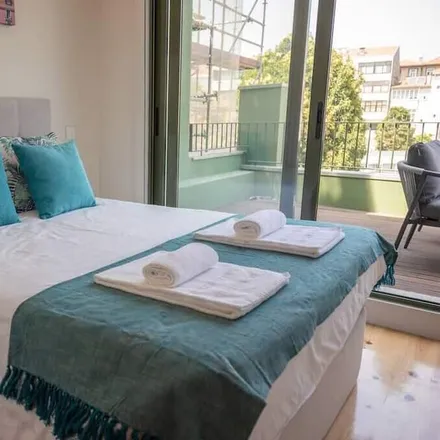 Rent this 2 bed apartment on Porto