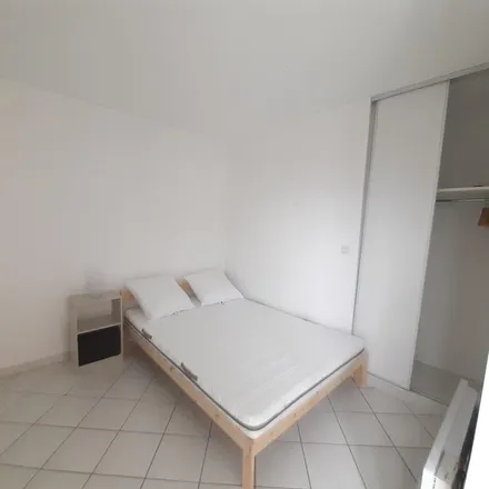 Rent this 1 bed apartment on 17 Avenue Jean Perrot in 38000 Grenoble, France