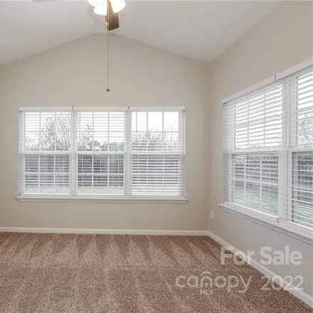 Image 7 - 6407 Hermsley Road, Mecklenburg County, NC 28278, USA - House for sale