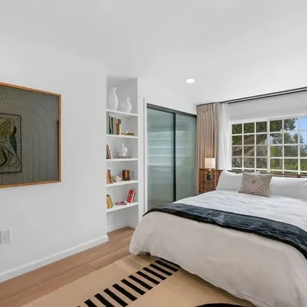 Image 5 - Ozeta Terrace, Los Angeles, CA 90069, USA - Apartment for rent