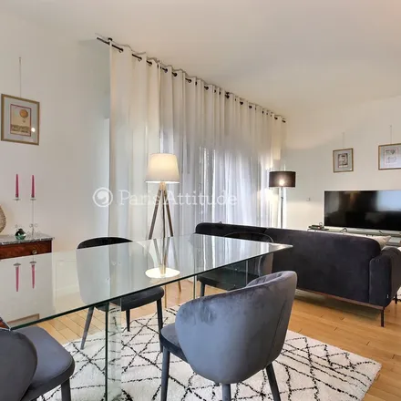 Image 3 - 56 Avenue Raymond Poincaré, 75116 Paris, France - Apartment for rent
