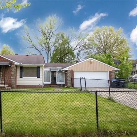 Buy this 2 bed house on 946 Garth Avenue in Akron, OH 44320