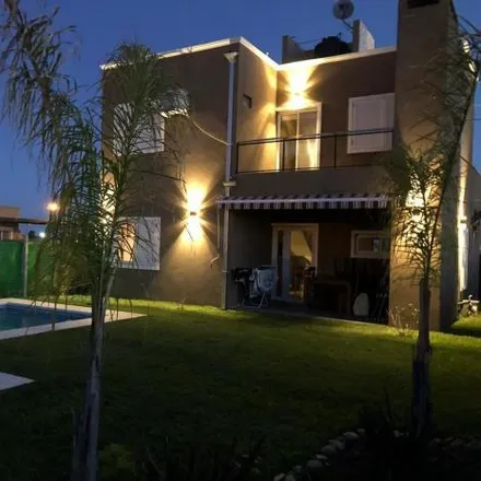 Image 2 - Los Robles, Partido de Ezeiza, 1812 Carlos Spegazzini, Argentina - House for sale