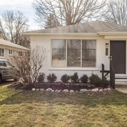 Rent this 3 bed house on 329 West Elmwood Avenue in Clawson, MI 48017