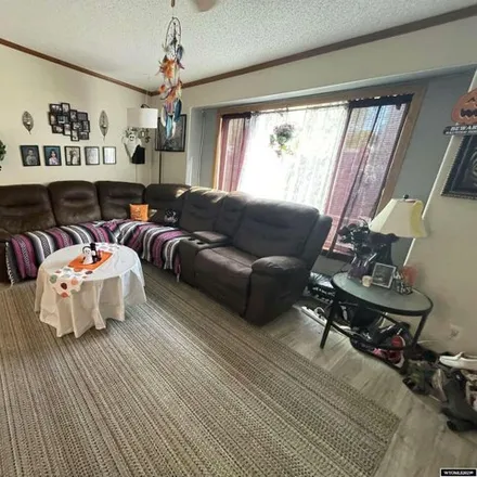 Image 3 - 318 East Bell Avenue, Riverton, WY 82501, USA - Apartment for sale