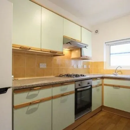 Image 4 - Roath Court Place, Cardiff, CF24 3NW, United Kingdom - Apartment for rent