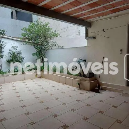 Buy this 3 bed apartment on Imprensa Oficial de Minas Gerais in Rua Espírito Santo, Centro
