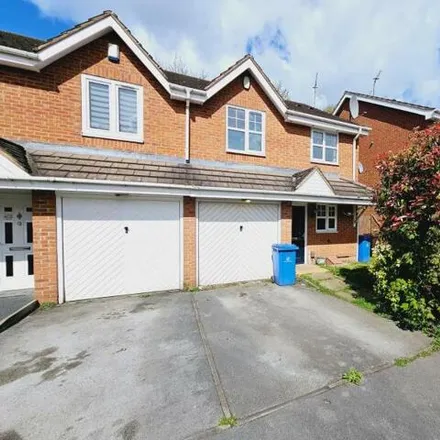 Rent this 3 bed duplex on Applemead Close in Derby, DE21 4QP