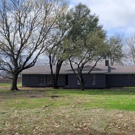 Buy this 3 bed house on 274 Shawnee Drive in Tioga, Grayson County