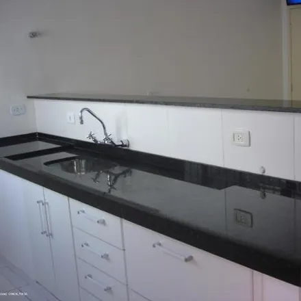 Buy this 2 bed apartment on Rua Bráulio Muniz in Jardim Vila Galvão, Guarulhos - SP